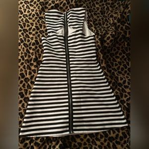 SUMMER CHIC Express Empire A-lined Stripe Dress 6